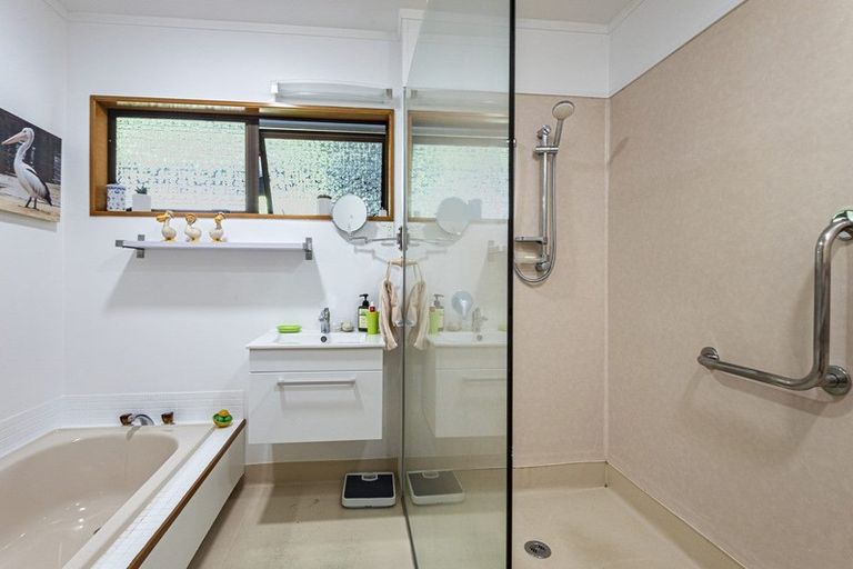 Photo of property in 13 Carr Street, Te Kamo, Whangarei, 0112