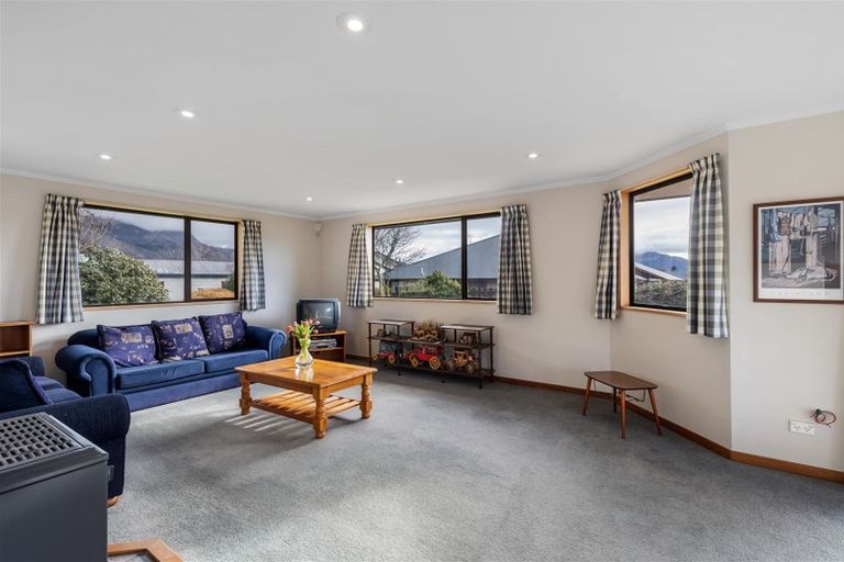 Photo of property in 46 Meadowstone Drive, Wanaka, 9305