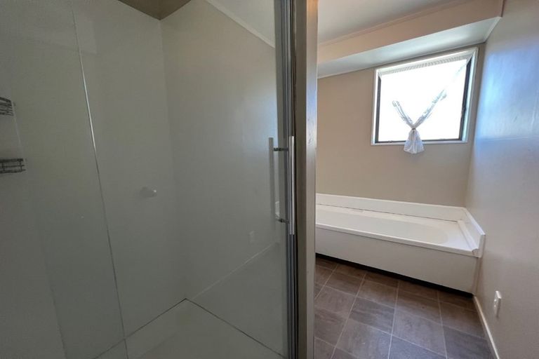 Photo of property in 4/1 Rebecca Rise, Weymouth, Auckland, 2103