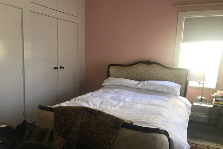 Photo of property in 10 Parliament Street, Thorndon, Wellington, 6011