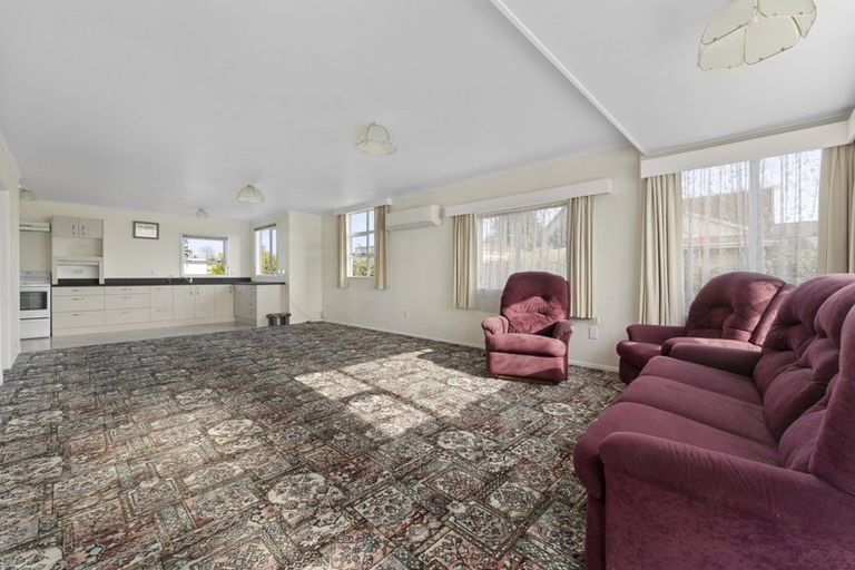 Photo of property in 127 Regan Street, Stratford, 4332