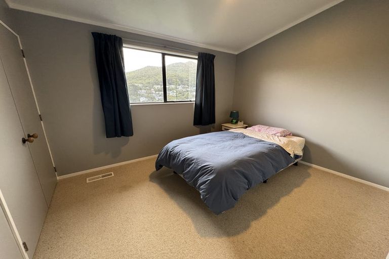 Photo of property in 26 Fiona Grove, Karori, Wellington, 6012