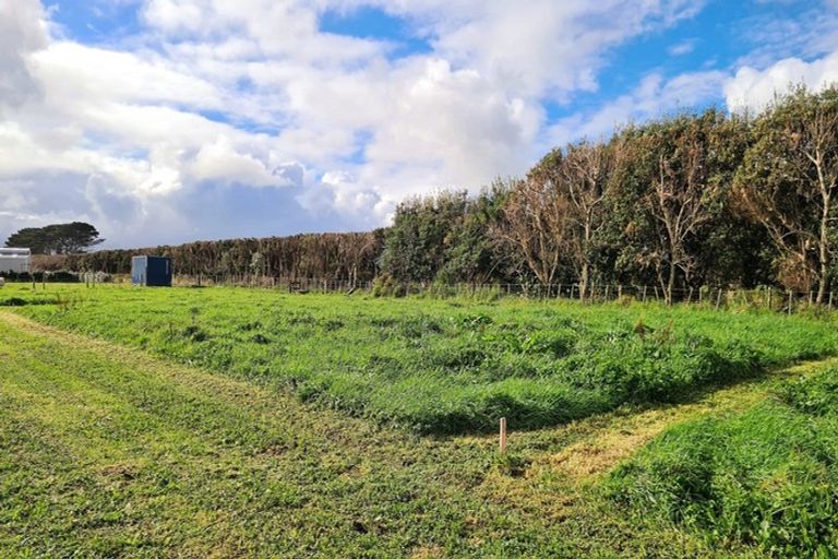 Photo of property in 81 Whitcombe Road, Opunake, 4616