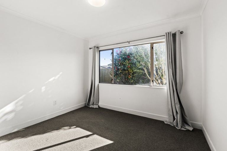 Photo of property in 2/52 Te Aute Road, Havelock North, 4130
