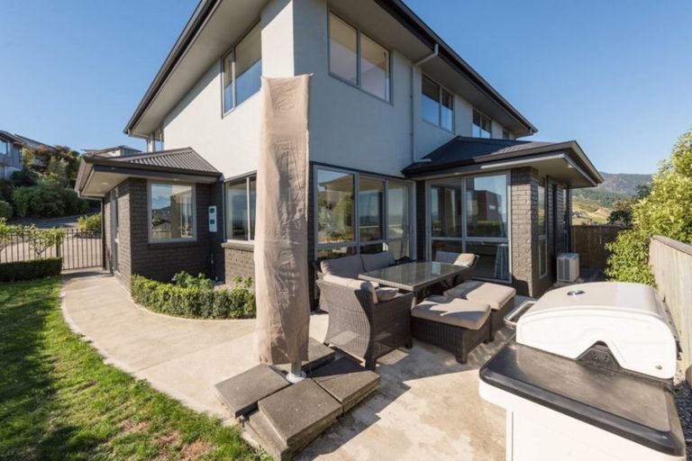 Photo of property in 22 Heemskerck Place, Britannia Heights, Nelson, 7010