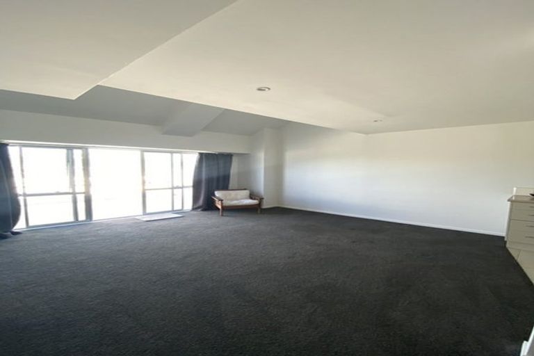 Photo of property in Coromandel Heights, 3/111 Coromandel Street, Newtown, Wellington, 6021