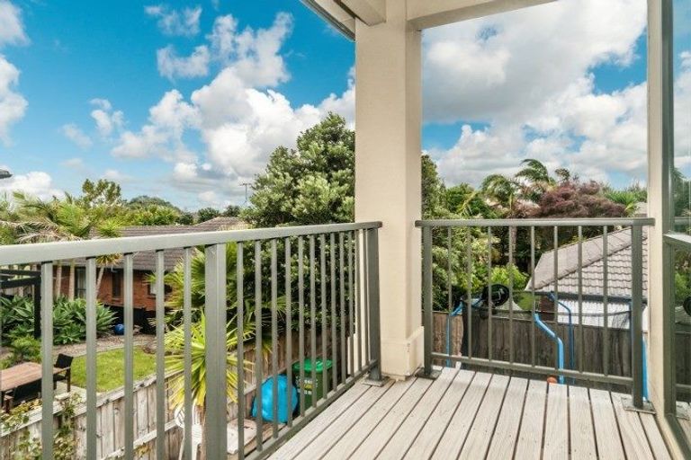 Photo of property in 41 Kellaway Drive, East Tamaki, Auckland, 2013