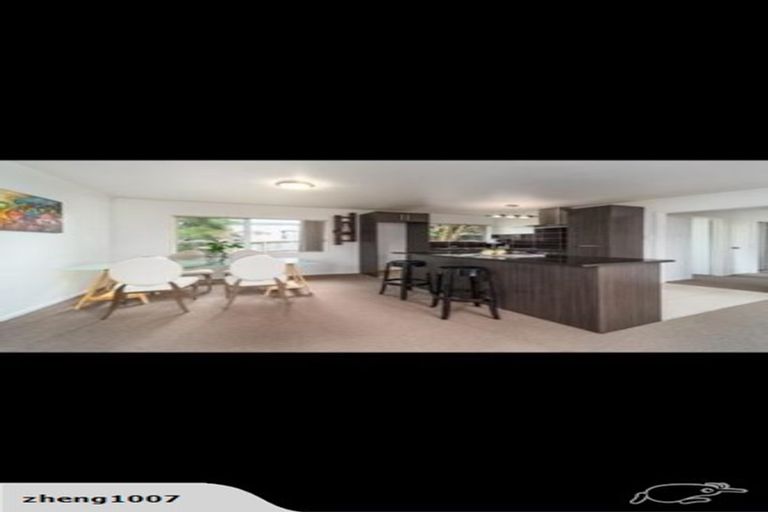 Photo of property in 58 Border Road, Henderson, Auckland, 0612