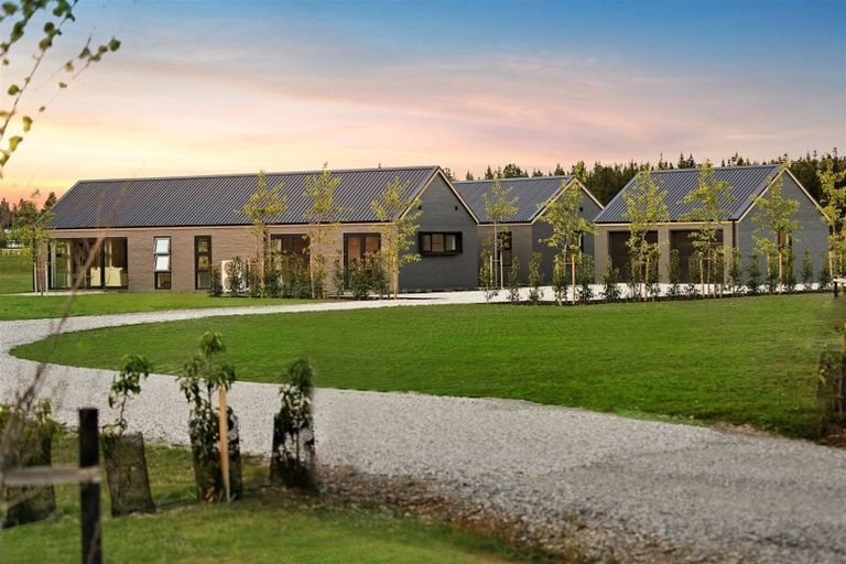 Photo of property in 77 Stone Drive, Cromwell, 9384