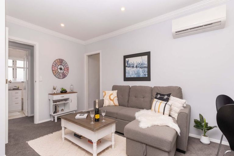 Photo of property in 7 Kiwi Crescent, Tawa, Wellington, 5028