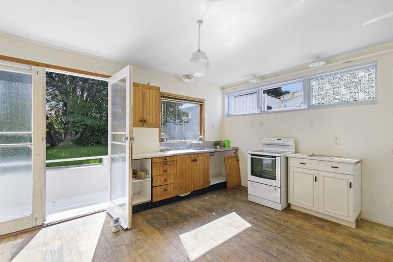 Photo of property in 5 Oriental Street, Petone, Lower Hutt, 5012