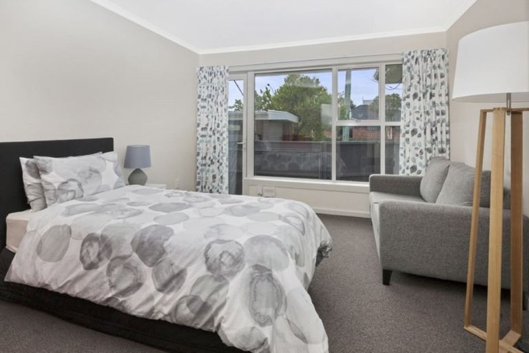 Photo of property in 1/164 Blighs Road, Strowan, Christchurch, 8052