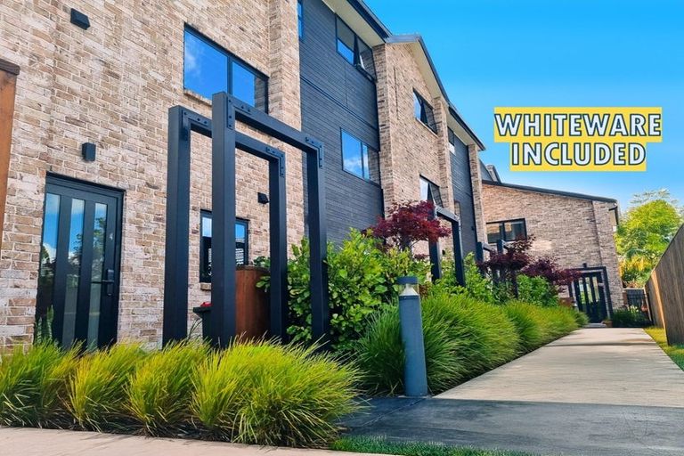 Photo of property in 4/57 Taikata Road, Te Atatu Peninsula, Auckland, 0610