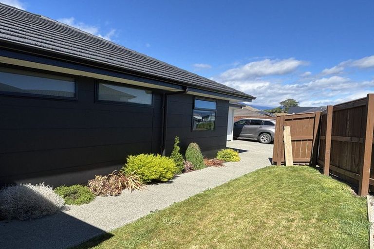 Photo of property in 43 Katania Heights, Brightwater, 7022