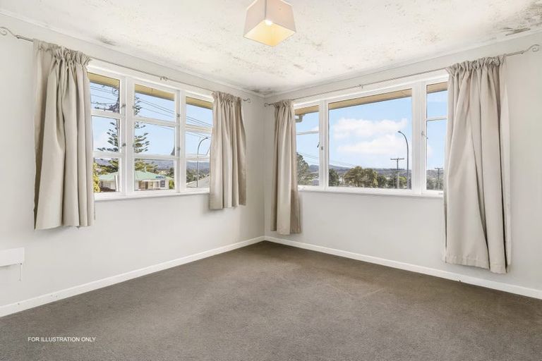 Photo of property in 84 Awaroa Road, Sunnyvale, Auckland, 0612