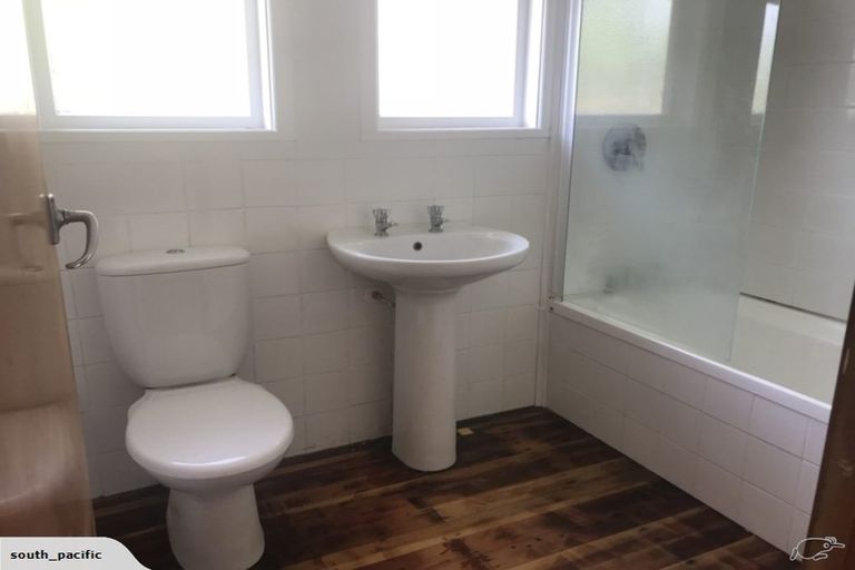 Photo of property in 143 Maupuia Road, Miramar, Wellington, 6022