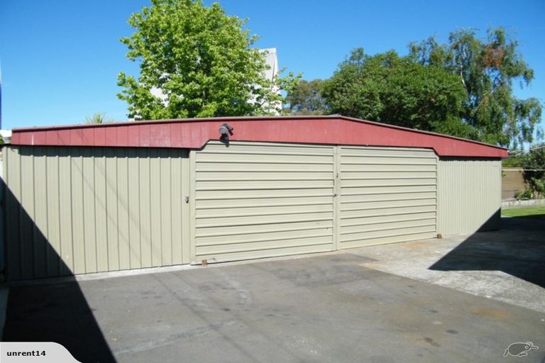 Photo of property in 21 Sutherland Crescent, Westbrook, Palmerston North, 4412