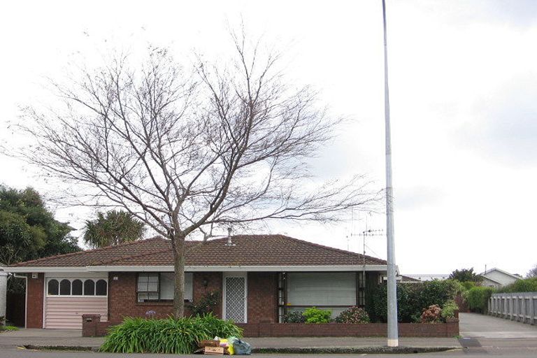 Photo of property in 525b Church Street, Palmerston North, 4410