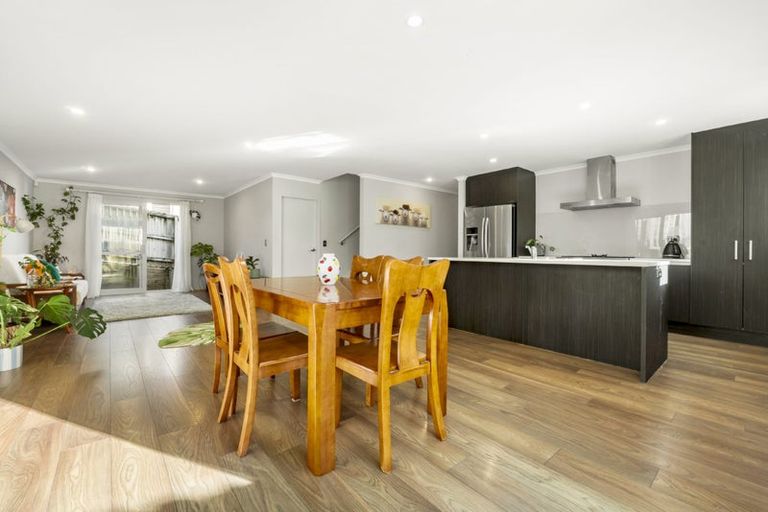 Photo of property in 59 Tamahere Drive, Glenfield, Auckland, 0629