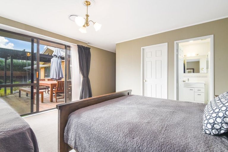 Photo of property in 9 Orchard Place, Lynmore, Rotorua, 3010