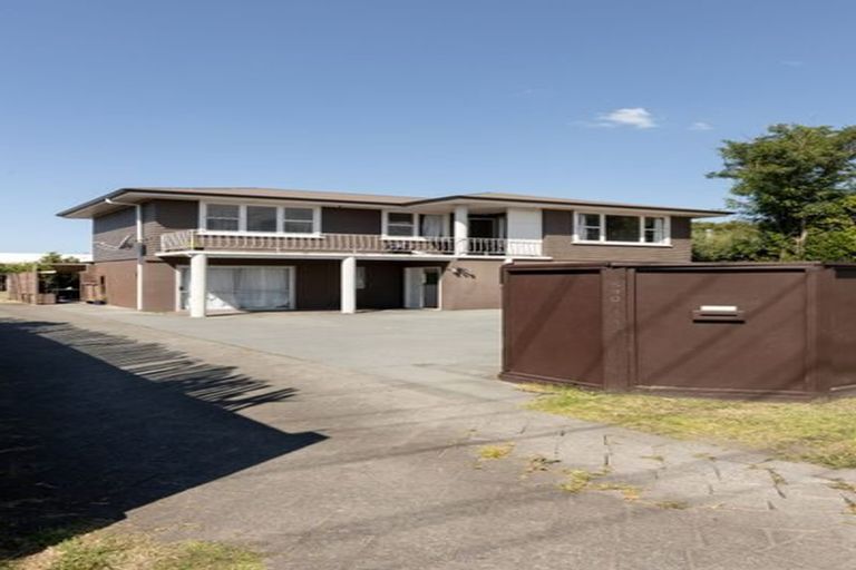 Photo of property in 590 Maunganui Road, Mount Maunganui, 3116