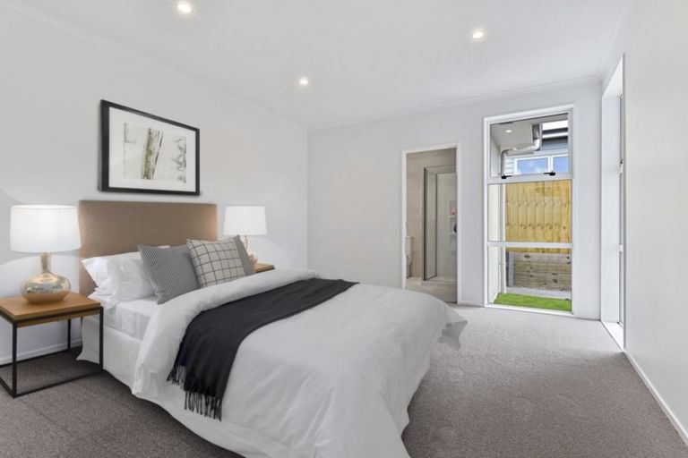 Photo of property in 24 Kukuwai Avenue, Red Beach, 0932