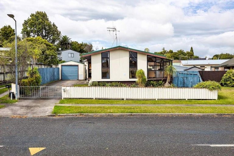 Photo of property in 14 Tupelo Street, Pukete, Hamilton, 3200