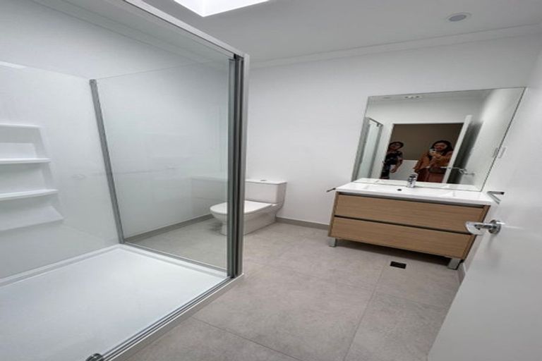 Photo of property in 62 Clark Road, Hobsonville, Auckland, 0616