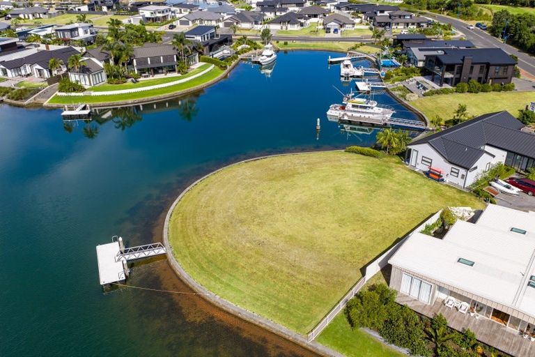 Photo of property in 23 Stace Hopper Drive, One Tree Point, 0118