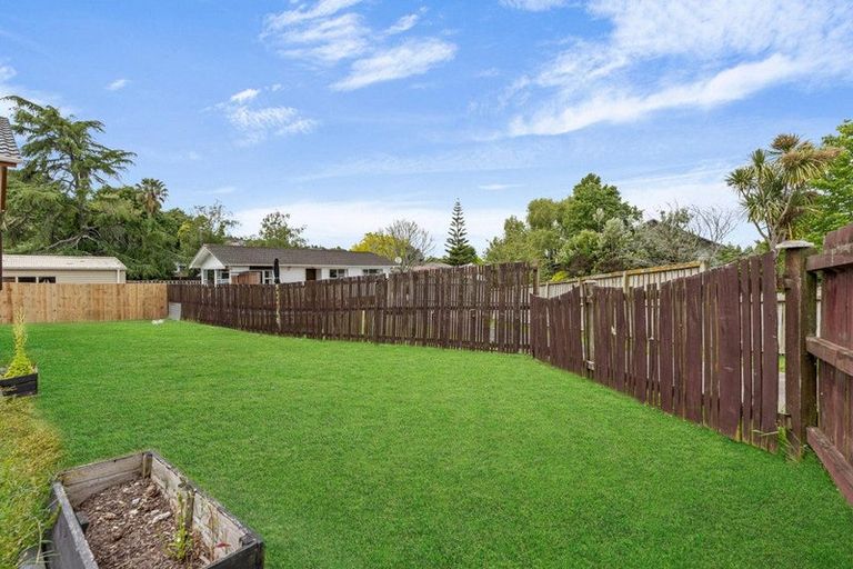 Photo of property in 10 Cadiz Place, Red Hill, Papakura, 2110