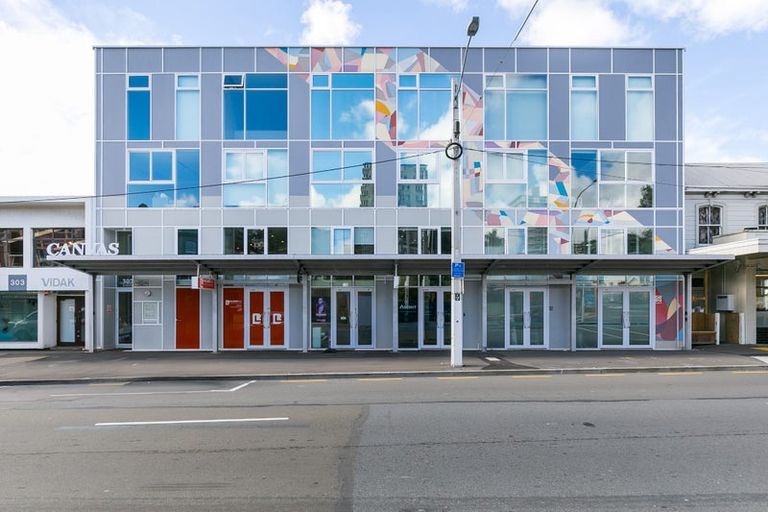 Photo of property in Canvas Apartments, 1/307 Willis Street, Te Aro, Wellington, 6011