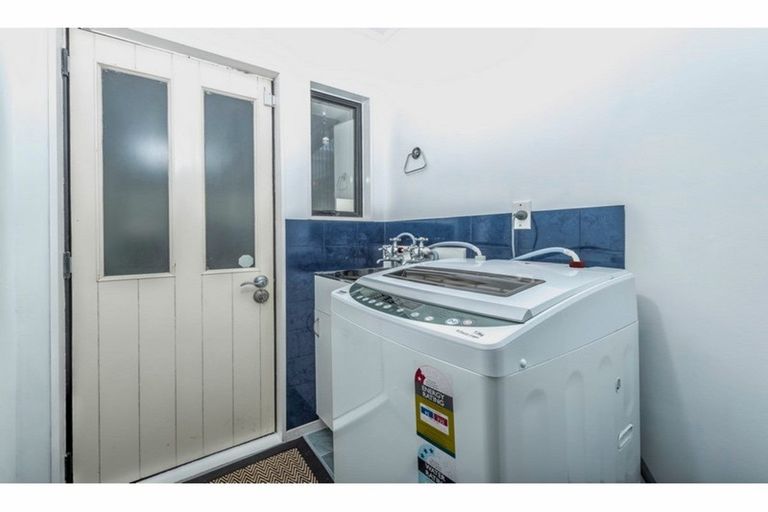 Photo of property in 50 Gallony Avenue, Massey, Auckland, 0614