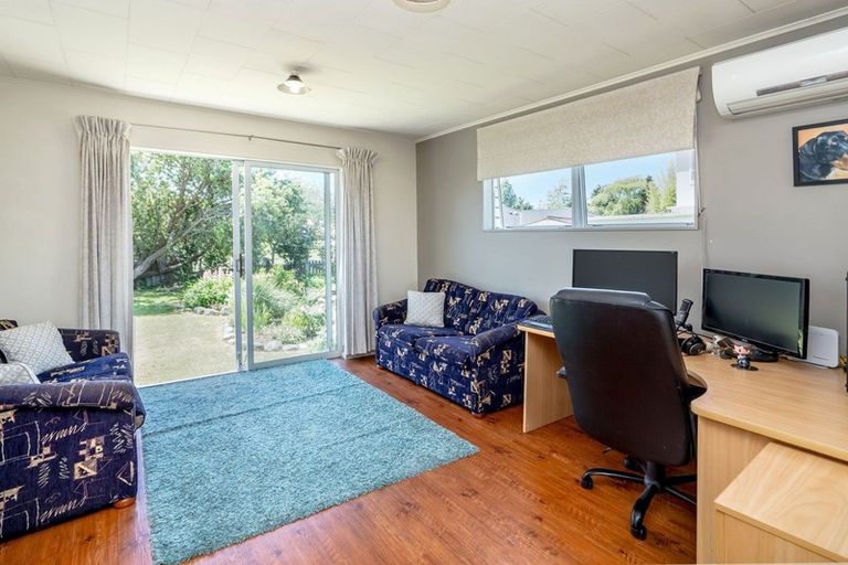 Photo of property in 49b Mcmaster Street, Greytown, 5712