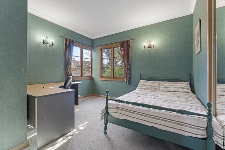 Photo of property in 19 Jensen Street, Hokowhitu, Palmerston North, 4410