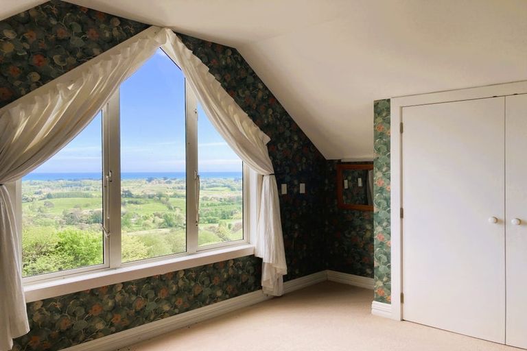 Photo of property in 225 Huia Street, Waikanae, 5391