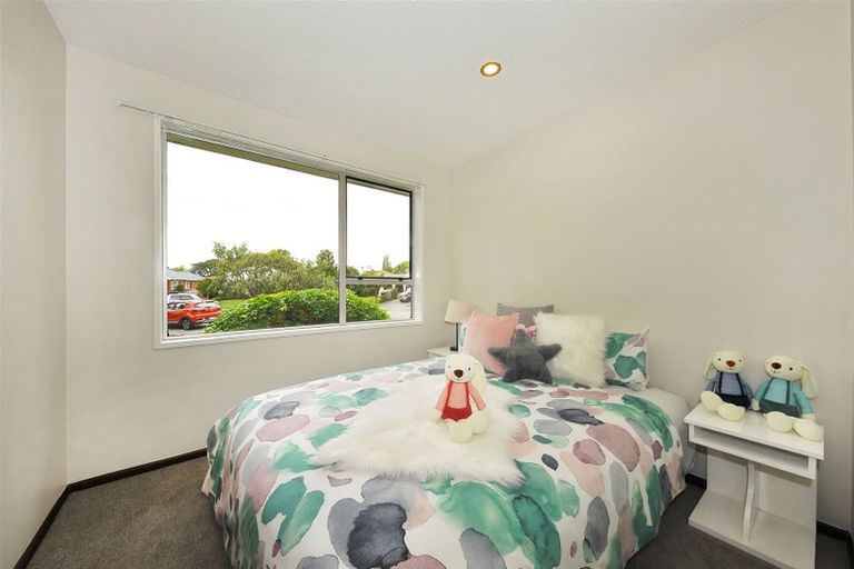 Photo of property in 12 Dalrye Place, Ilam, Christchurch, 8041