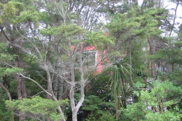 Photo of property in 19 Glencourt Place, Glenfield, Auckland, 0629