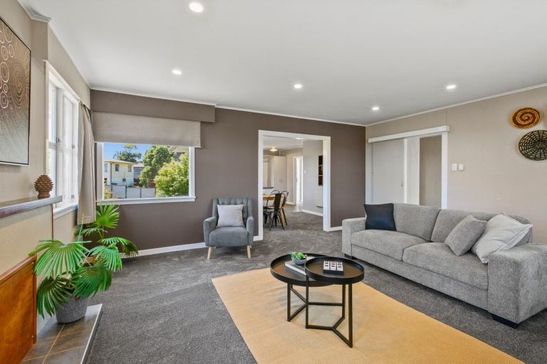 Photo of property in 62 Huatoki Street, Vogeltown, New Plymouth, 4310