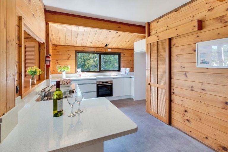 Photo of property in 124b Sandspit Road, Shelly Park, Auckland, 2014