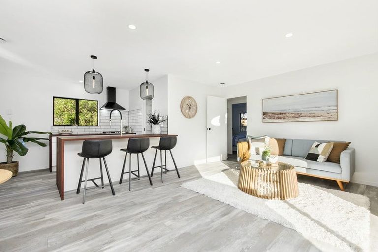 Photo of property in 1/35 Alice Avenue, Orewa, 0931