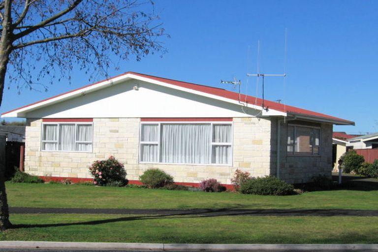 Photo of property in 21 Cotton Street, St Andrews, Hamilton, 3200