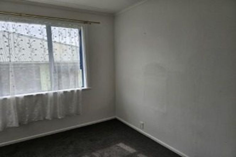 Photo of property in 11 Maher Place, Ranui, Porirua, 5024