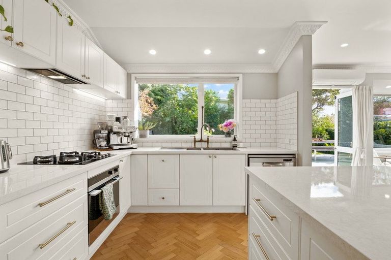 Photo of property in 10 Sandringham Street, Saint Clair, Dunedin, 9012