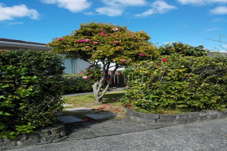 Photo of property in 96a Waiwhetu Road, Waterloo, Lower Hutt, 5011
