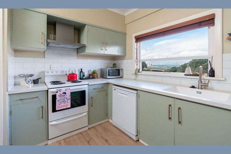 Photo of property in 3/7 Stowe Hill, Thorndon, Wellington, 6011