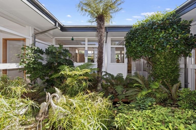 Photo of property in 24 Guinness Crescent, Ilam, Christchurch, 8041
