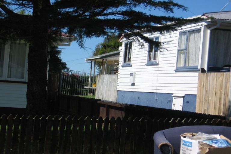 Photo of property in 3a Martin Place, Kelston, Auckland, 0602