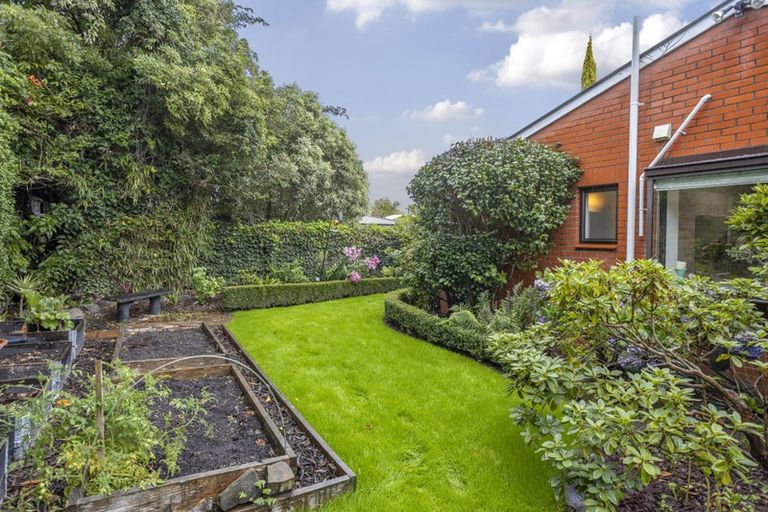 Photo of property in 1/5 Merrin Street, Avonhead, Christchurch, 8042