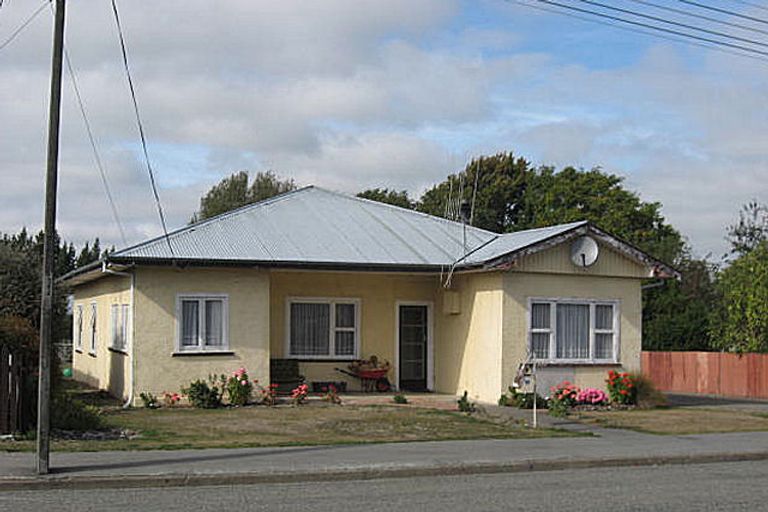 Photo of property in 13 Holmes Street, Waimate, 7924