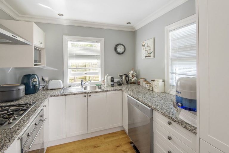 Photo of property in 13 Stanley Point Road, Stanley Point, Auckland, 0624